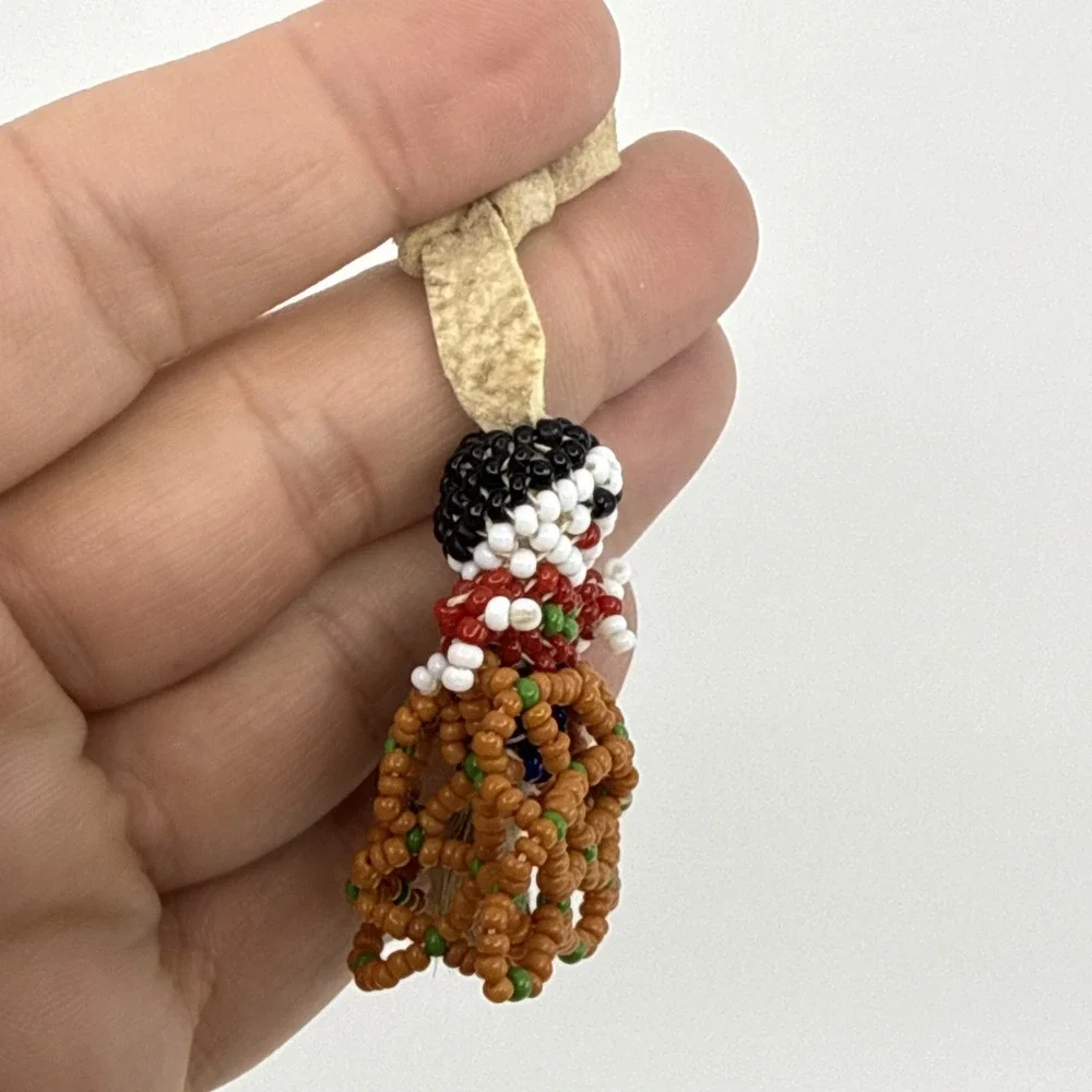 Zuni‎ Native American rabbits foot Beaded Hand Crafted 2